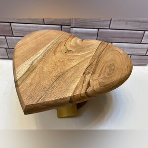 Handcrafted India ❤️Wood Heart  Shaped Stand 6” NWT